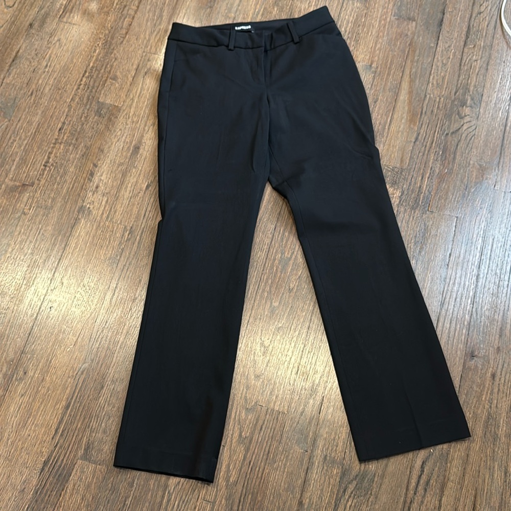 Express barely boot low rise size 4S black pants